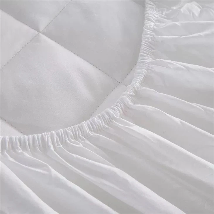 Fitted Sheet Style Mattress Topper